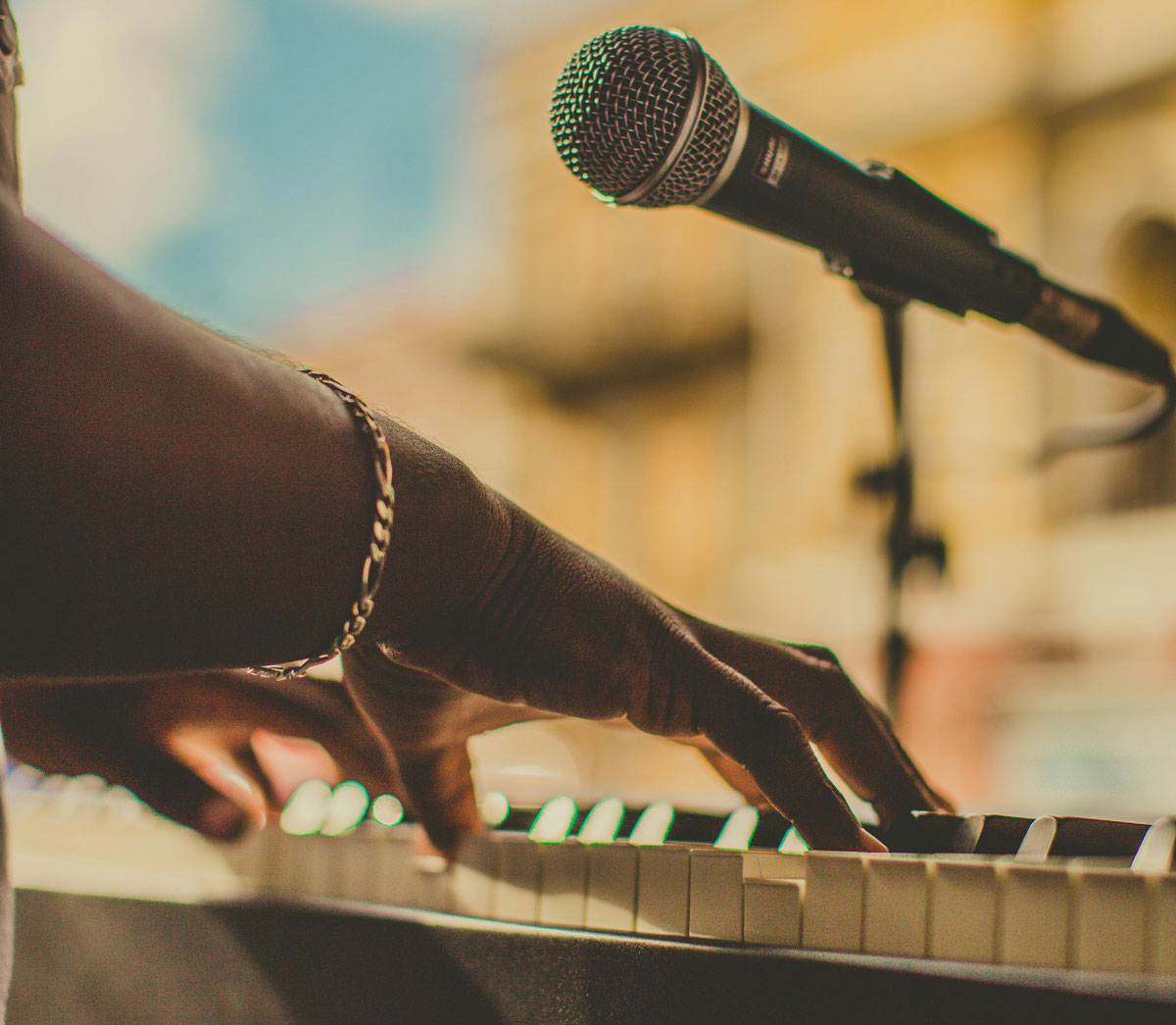 Iconic Male R&B Singers