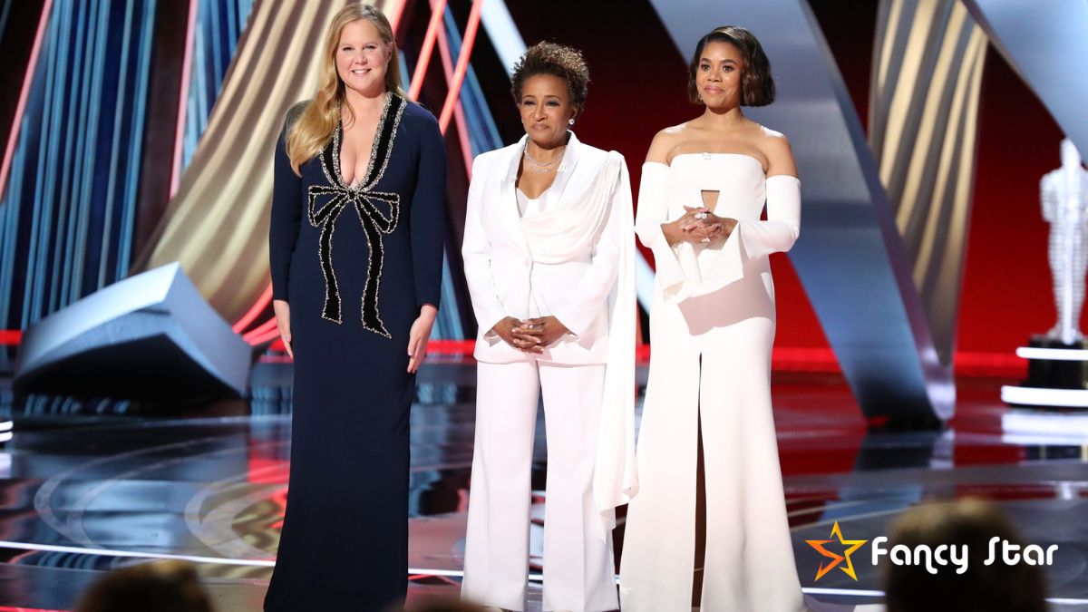 Regina Hall, Amy Schumer, and Wanda Sykes