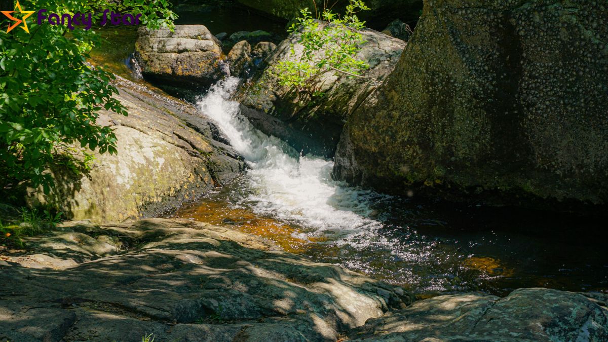 Brooke Saward- Destination for travel Influencers